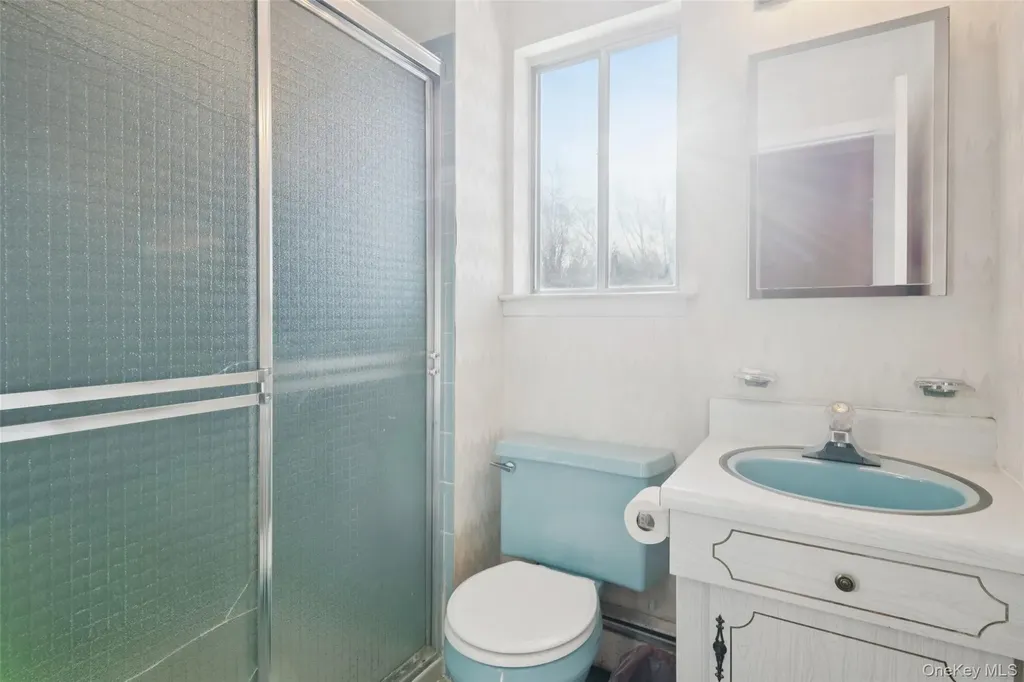 10 Sarah Drive Dix Hills NY 11746