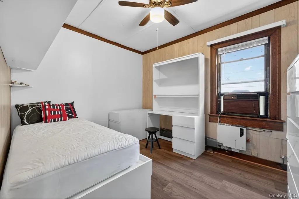 7748 74th Street Glendale NY 11385