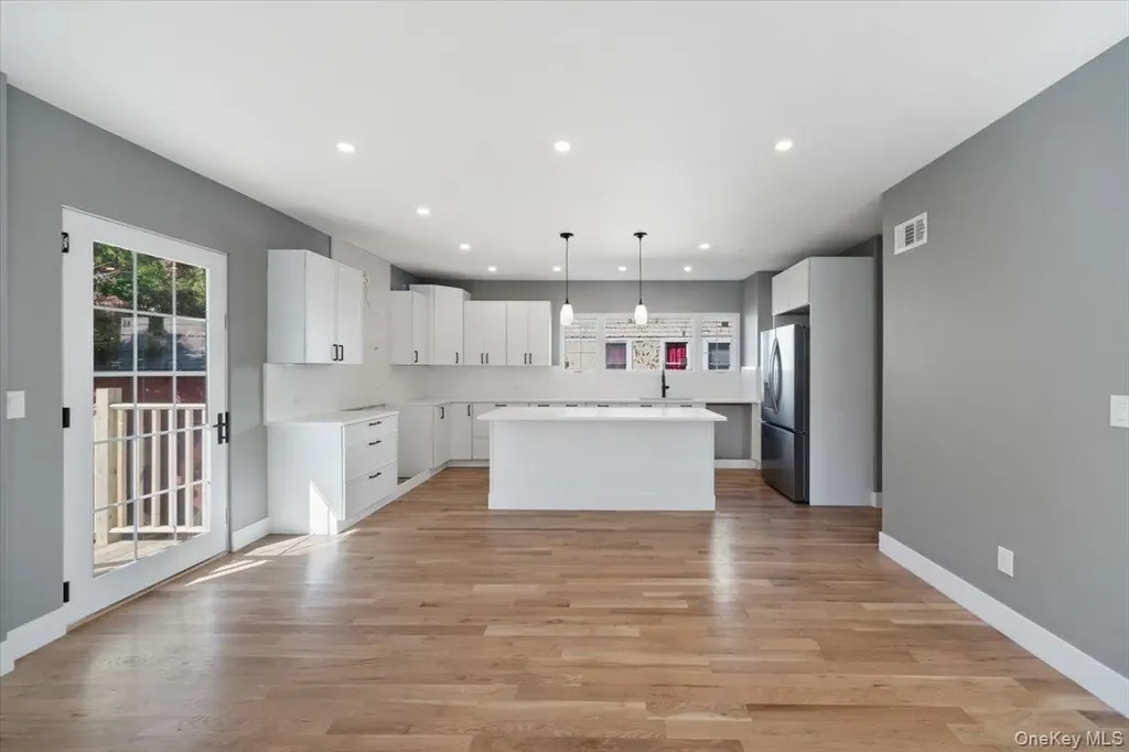 28 Midland Avenue White Plains NY 10606