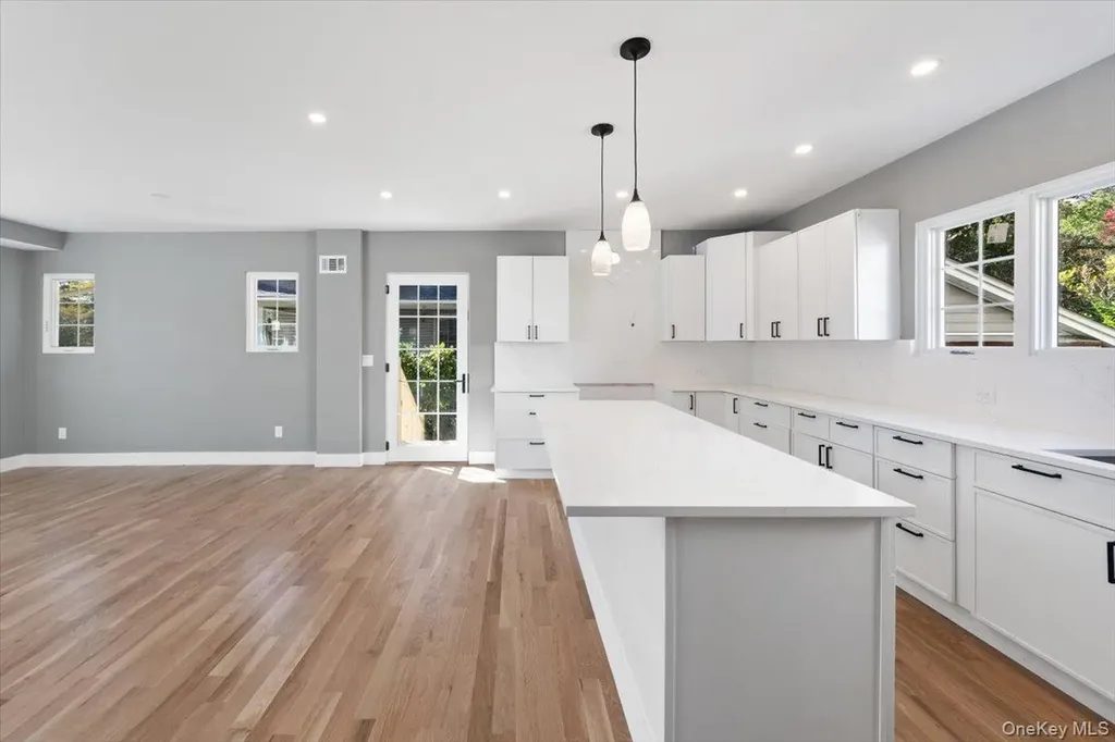 28 Midland Avenue White Plains NY 10606