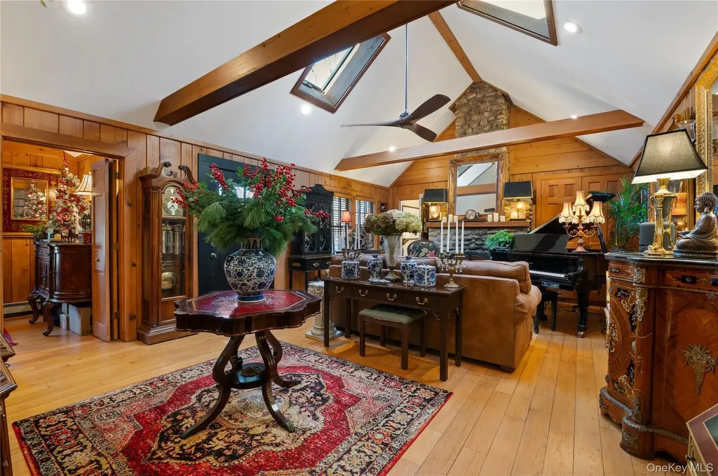 136 Beach Road Wading River NY 11792
