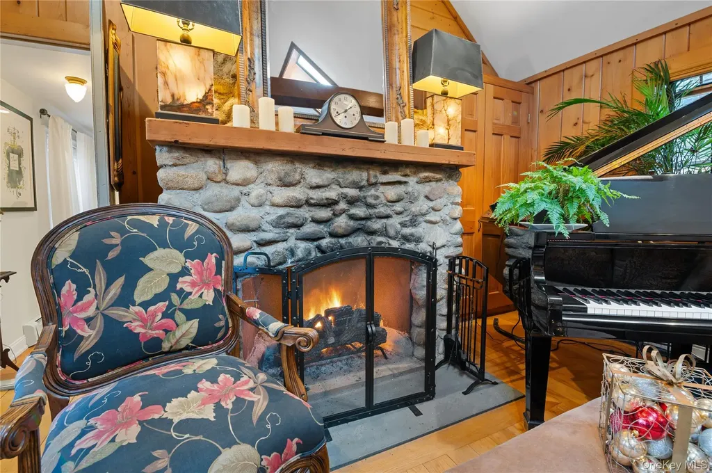 136 Beach Road Wading River NY 11792