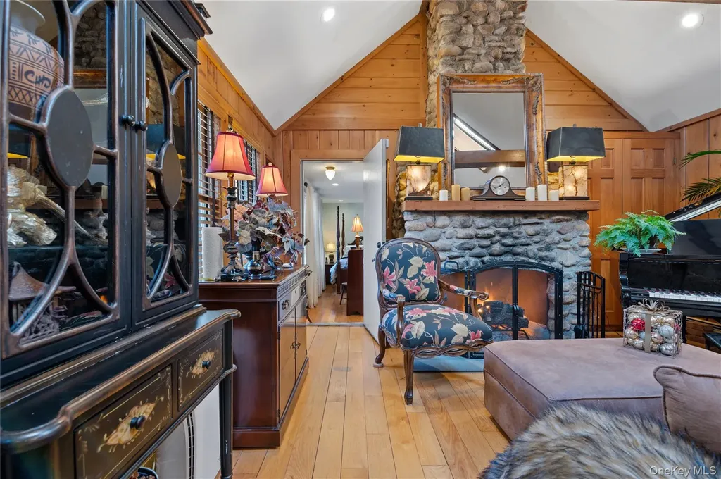 136 Beach Road Wading River NY 11792