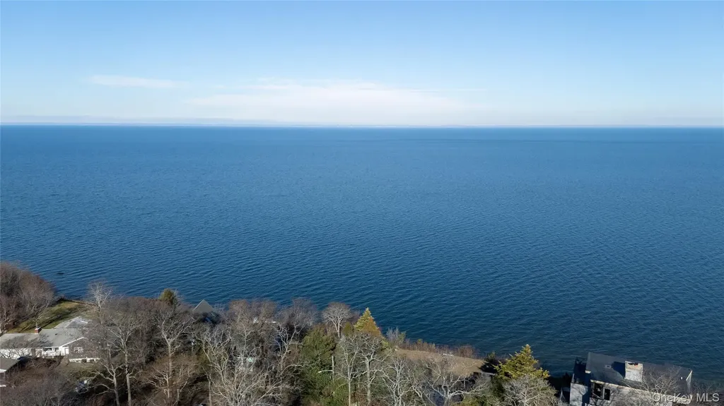 136 Beach Road Wading River NY 11792