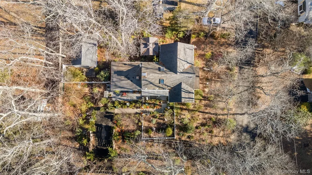 136 Beach Road Wading River NY 11792