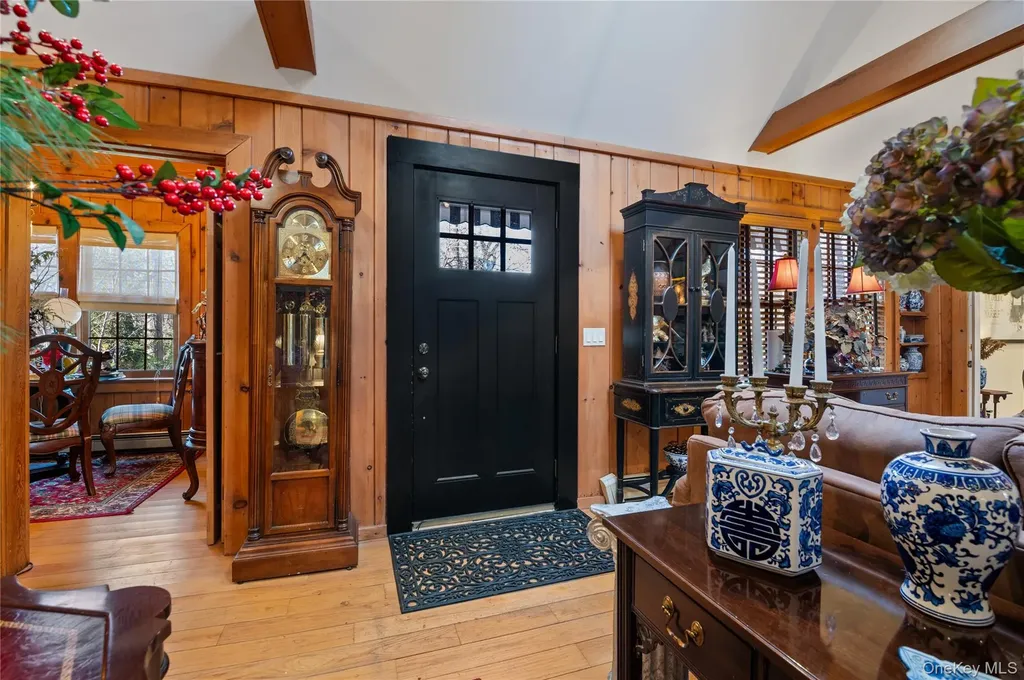 136 Beach Road Wading River NY 11792