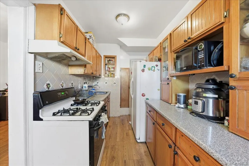 3310 Bouck Avenue Bronx NY 10469