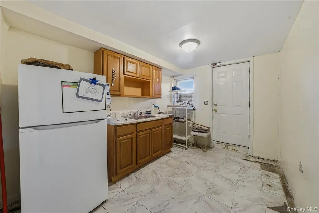 3310 Bouck Avenue Bronx NY 10469