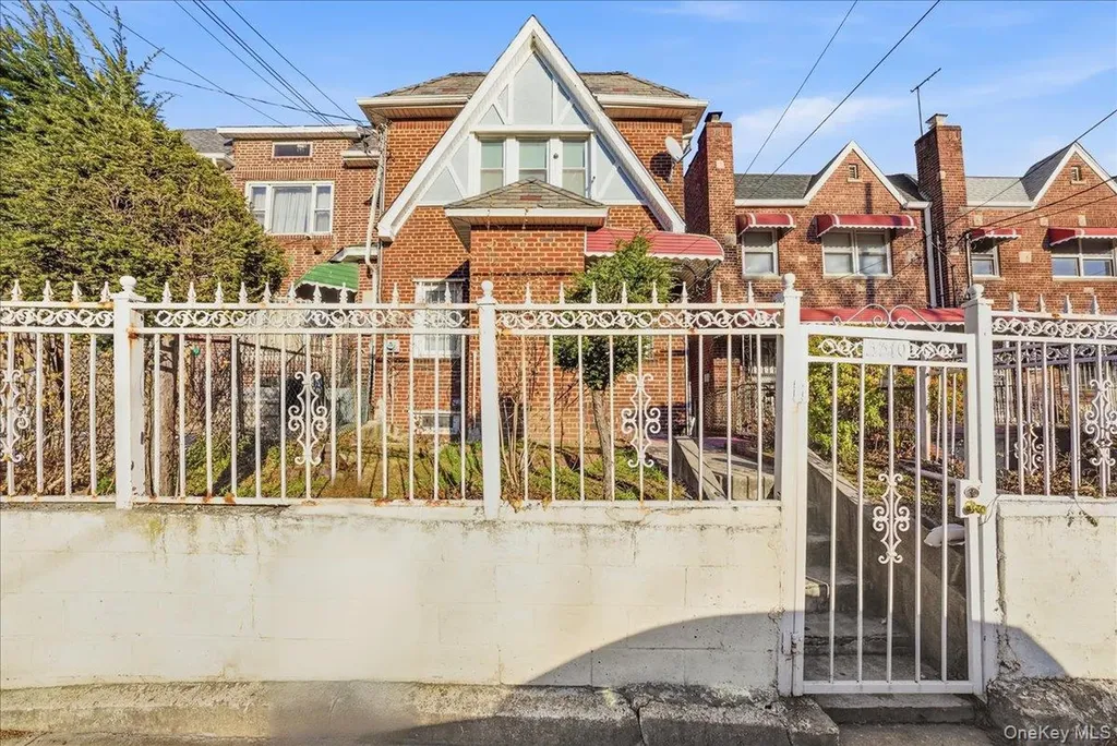 3310 Bouck Avenue Bronx NY 10469