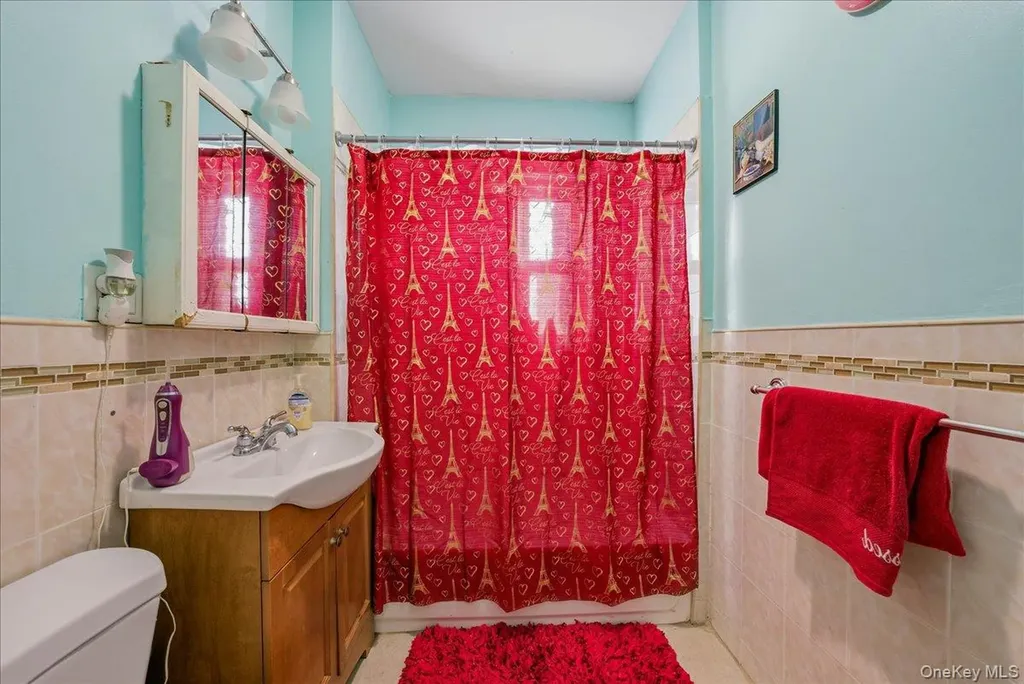 3310 Bouck Avenue Bronx NY 10469