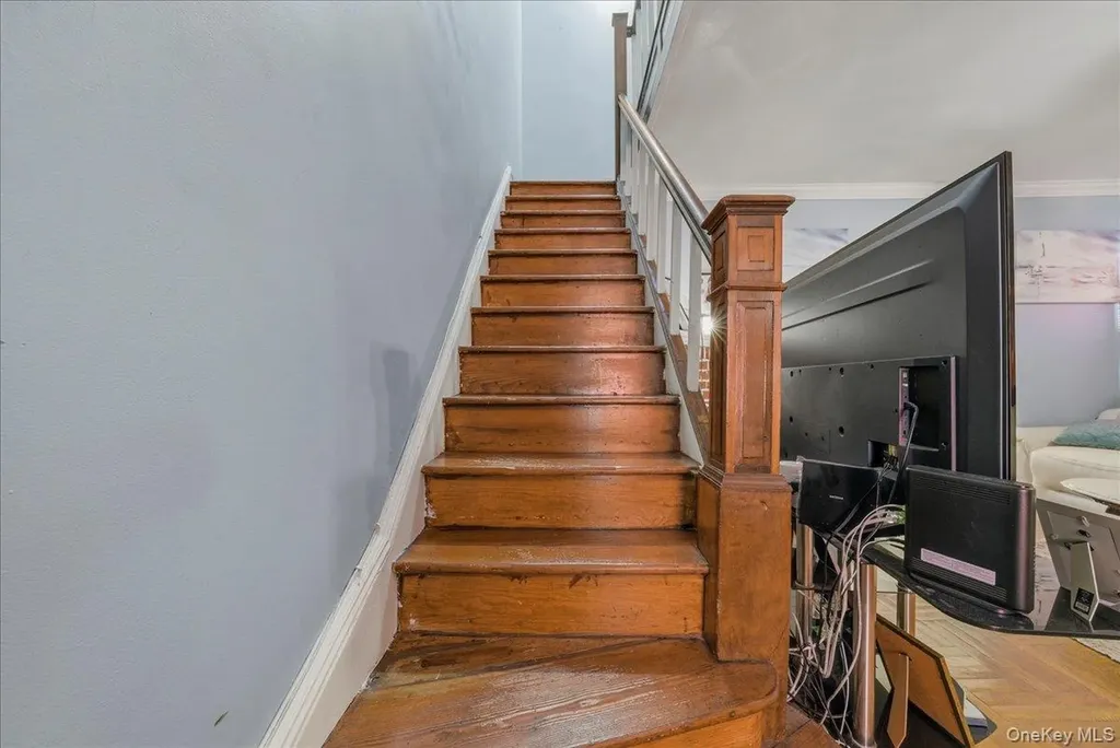 3310 Bouck Avenue Bronx NY 10469