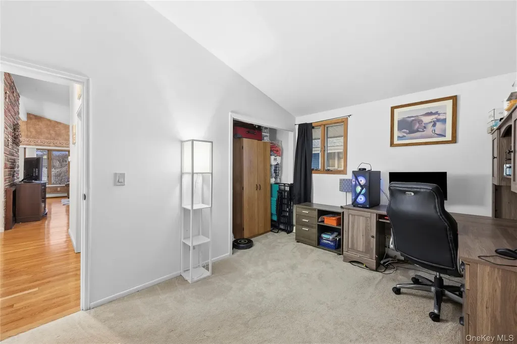 2582 Centre Avenue Bellmore NY 11710