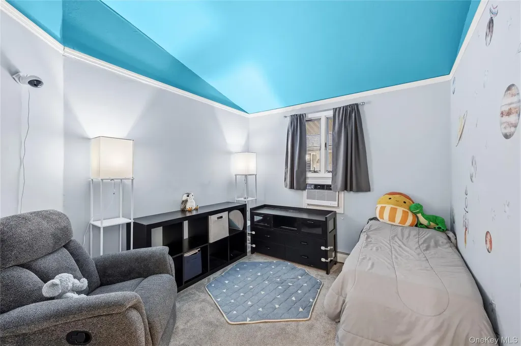 2582 Centre Avenue Bellmore NY 11710