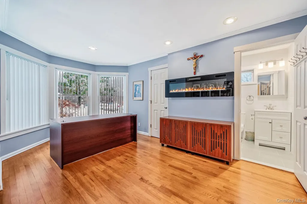 3 Moss Creek Lane East Patchogue NY 11772