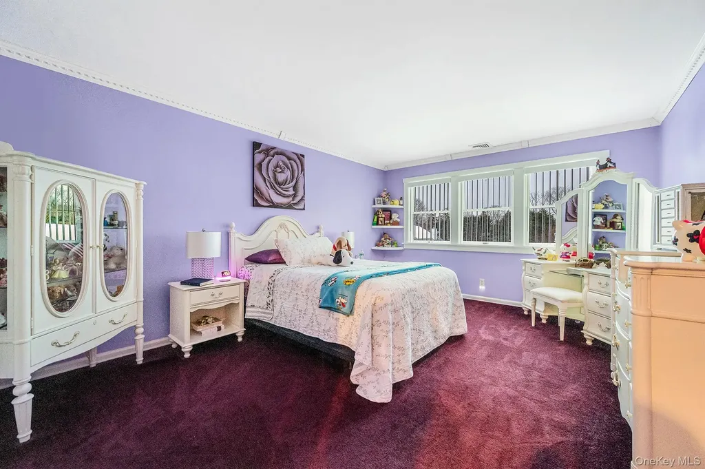 3 Moss Creek Lane East Patchogue NY 11772
