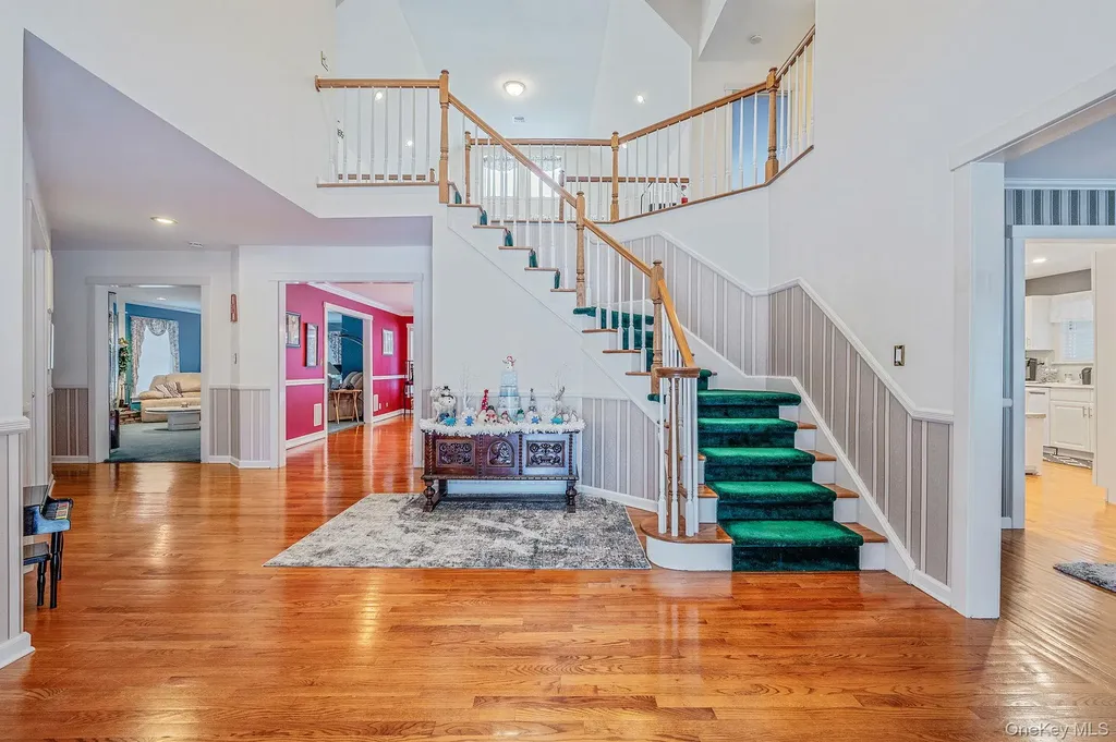 3 Moss Creek Lane East Patchogue NY 11772