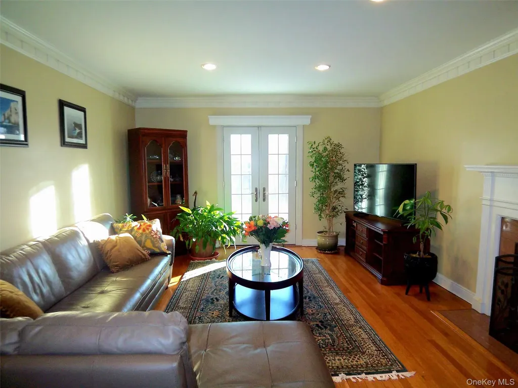 40 Harding Parkway Mount Vernon NY 10552