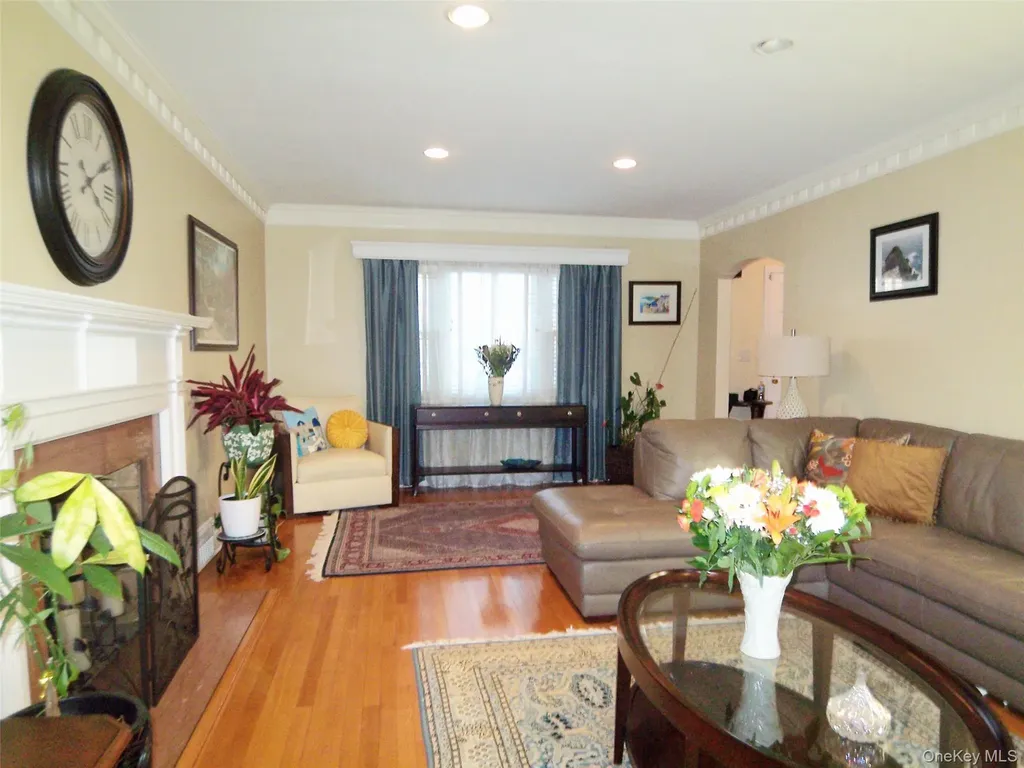 40 Harding Parkway Mount Vernon NY 10552