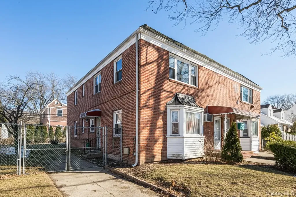 7555 198th Street Fresh Meadows NY 11366