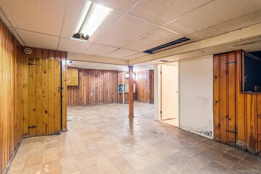 7555 198th Street Fresh Meadows NY 11366