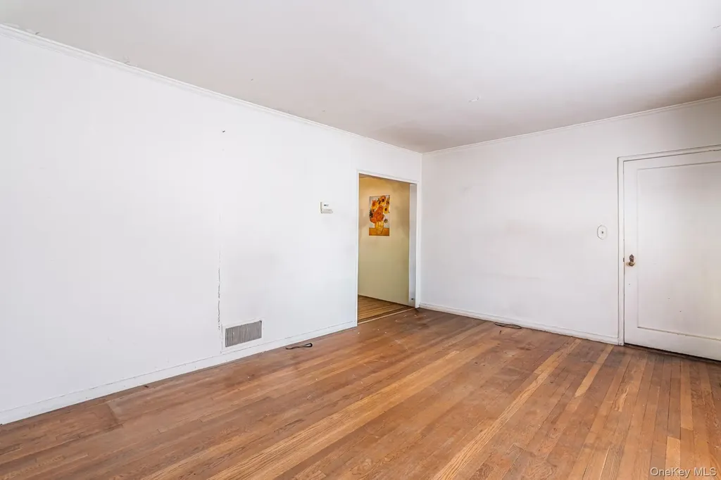 7555 198th Street Fresh Meadows NY 11366