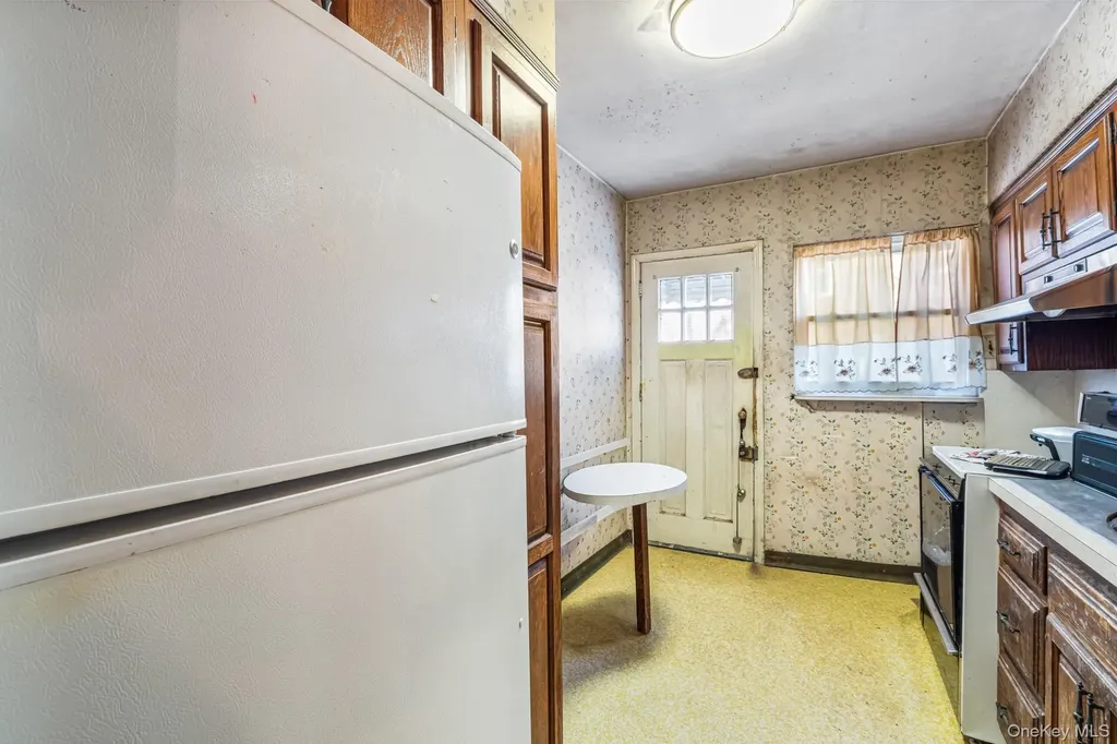 7555 198th Street Fresh Meadows NY 11366