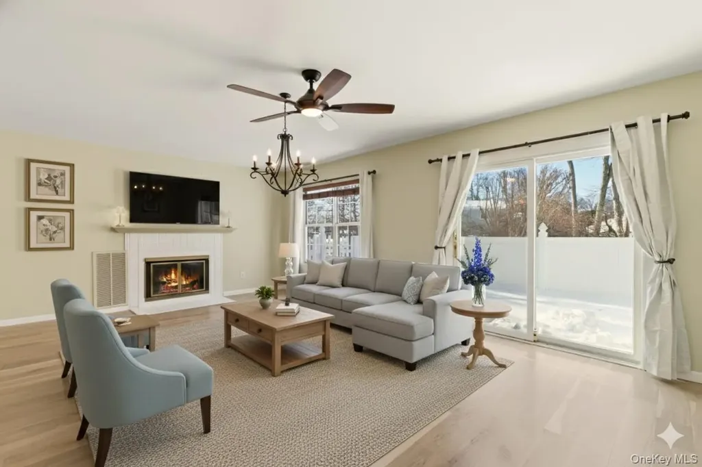 5 Deer Path Coram NY 11727
