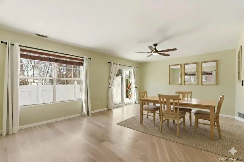 5 Deer Path Coram NY 11727