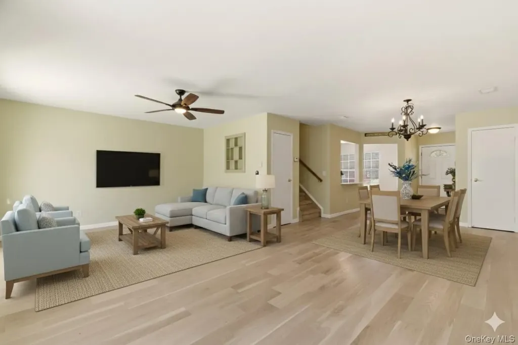 5 Deer Path Coram NY 11727