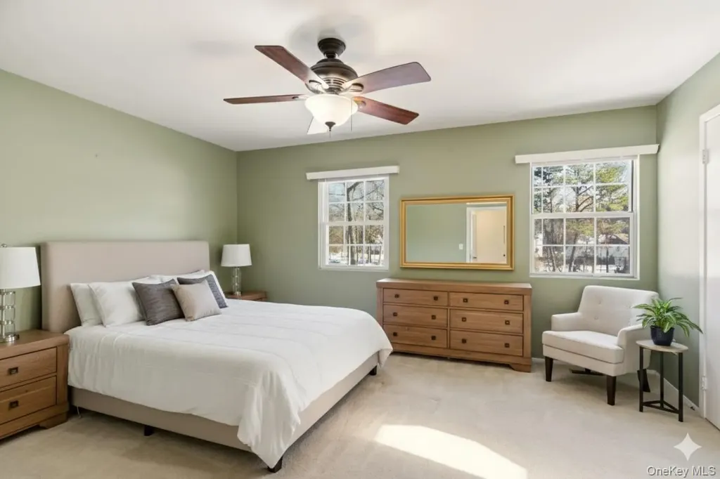 5 Deer Path Coram NY 11727