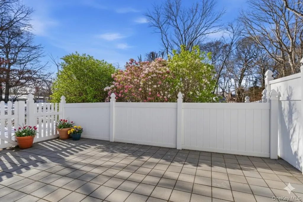 5 Deer Path Coram NY 11727