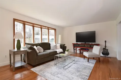 4 Willow Lane Irvington NY 10533