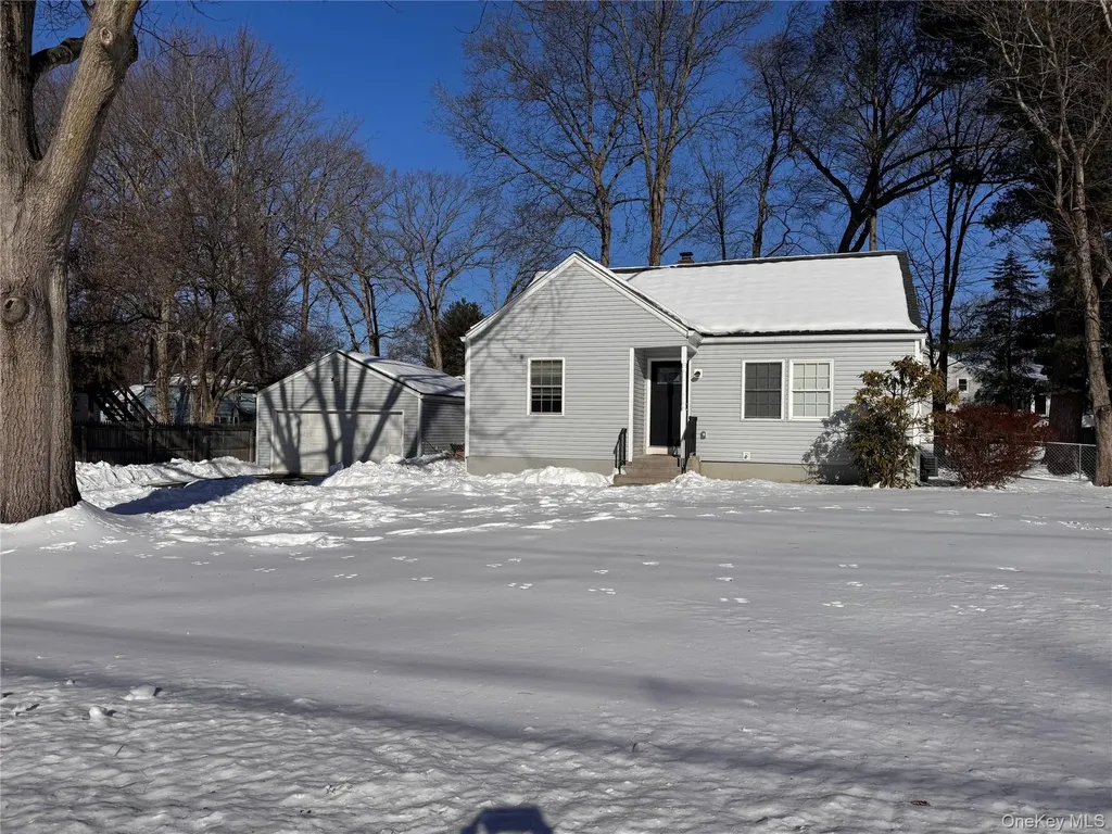 14 Fenner Lane Nanuet NY 10954