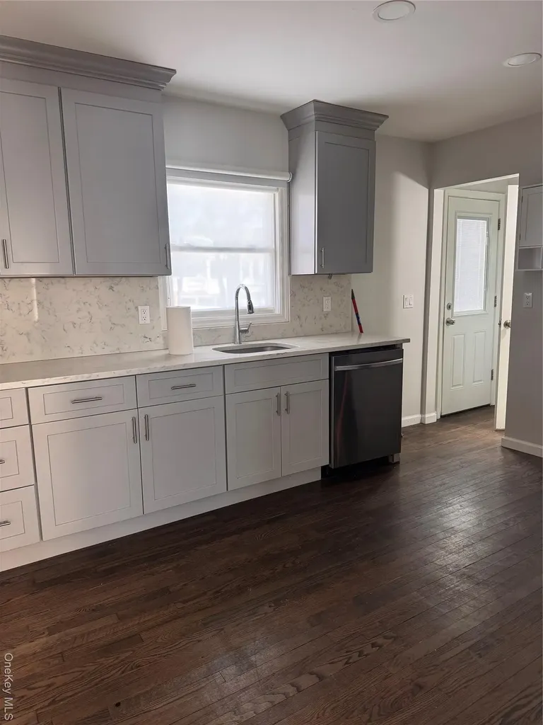 14 Fenner Lane Nanuet NY 10954