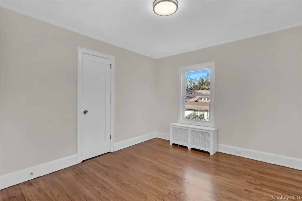 283 W Neck Road Huntington NY 11743