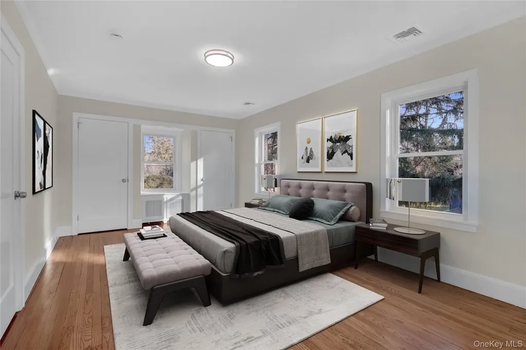 283 W Neck Road Huntington NY 11743