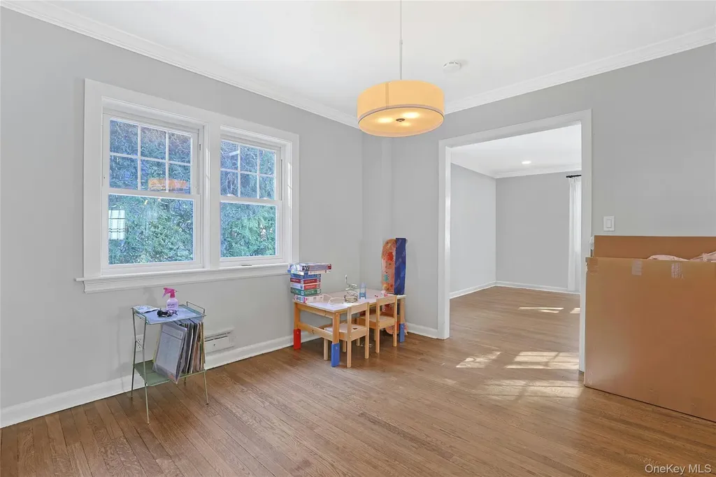 136 Johnson Road Scarsdale NY 10583