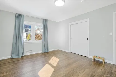 136 Johnson Road Scarsdale NY 10583