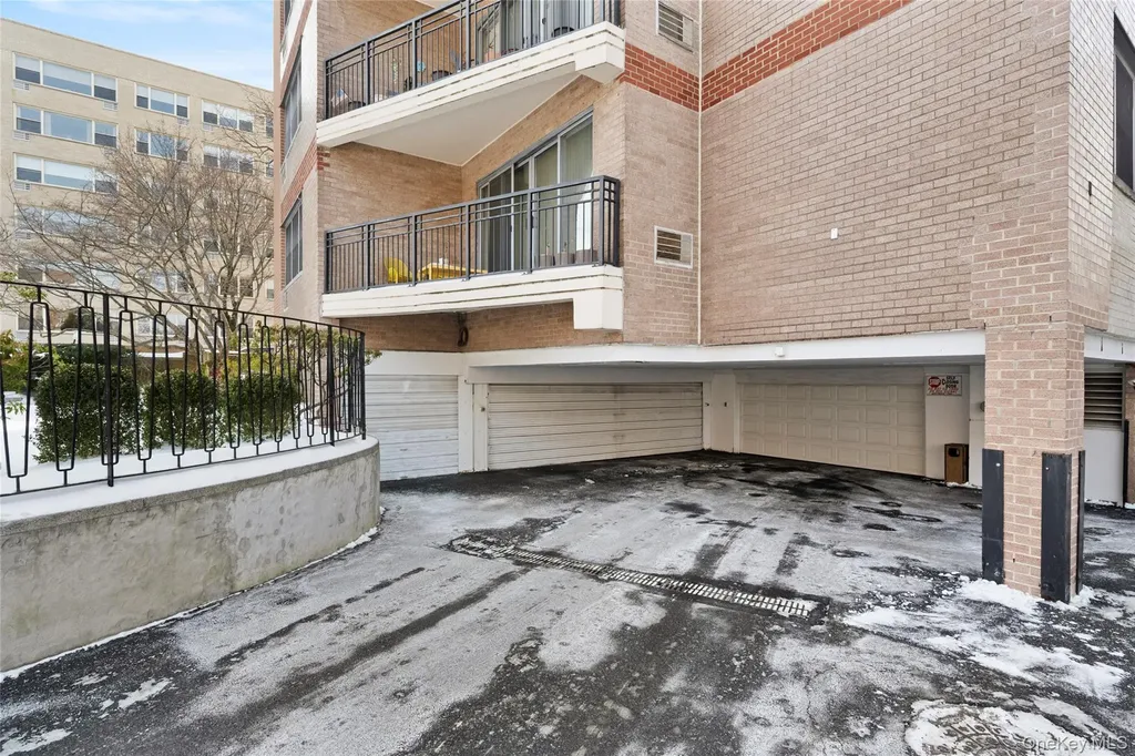 56 Doyer Avenue White Plains NY 10605