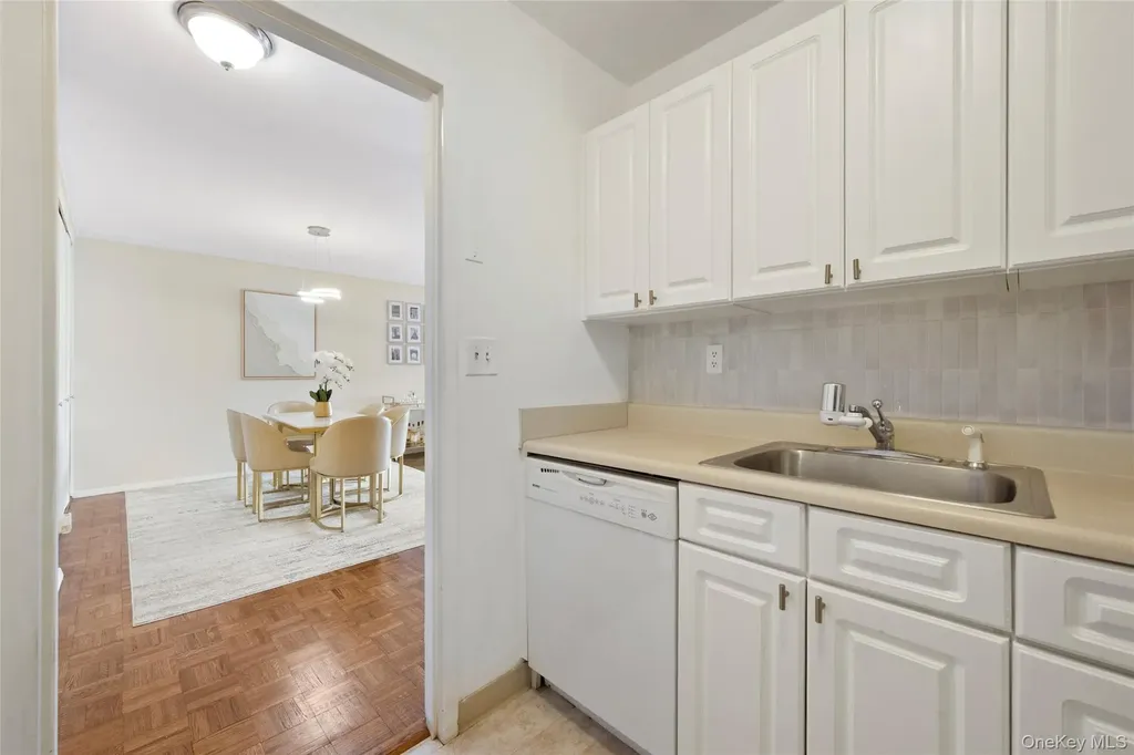 56 Doyer Avenue White Plains NY 10605