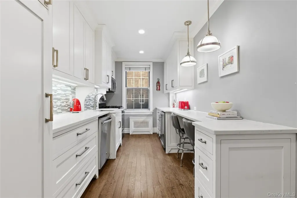 25 Parkview Avenue Bronxville NY 10708