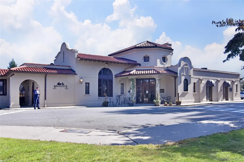 25 Parkview Avenue Bronxville NY 10708