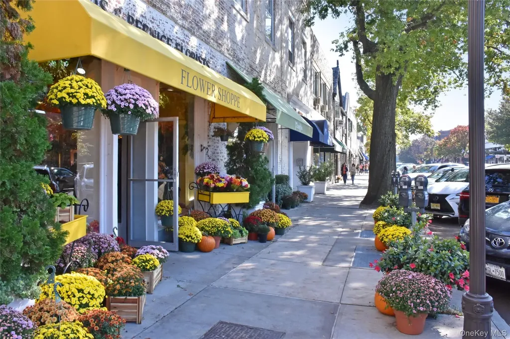 25 Parkview Avenue Bronxville NY 10708