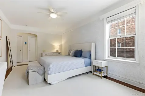 25 Parkview Avenue Bronxville NY 10708