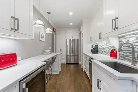 25 Parkview Avenue Bronxville NY 10708