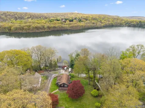 4 Beachway Drive Holmes NY 12531