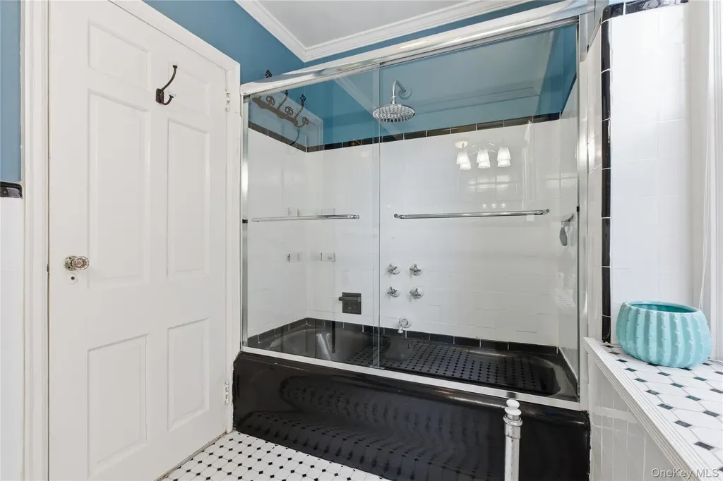 270 Bronxville Road Bronxville NY 10708