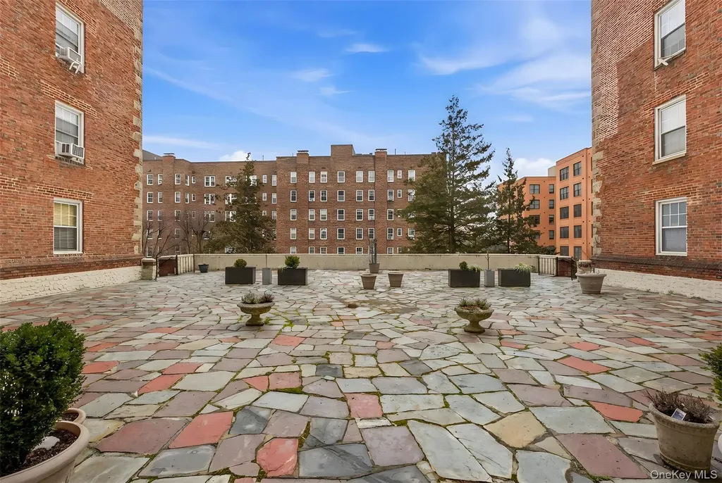 270 Bronxville Road Bronxville NY 10708