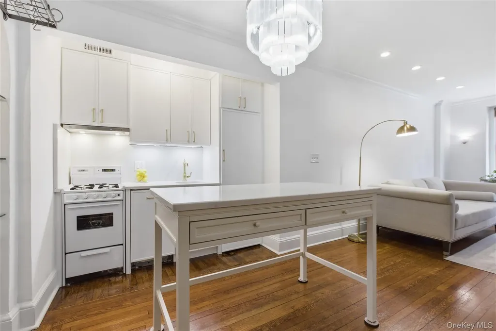 270 Bronxville Road Bronxville NY 10708