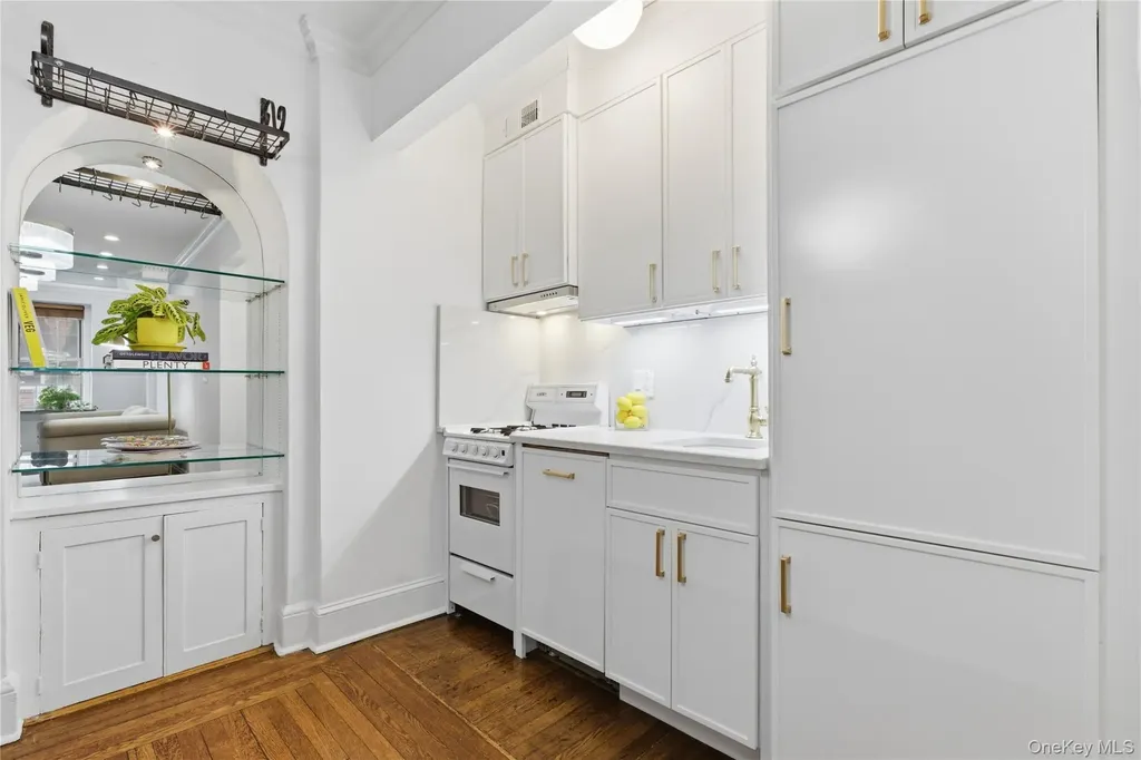 270 Bronxville Road Bronxville NY 10708